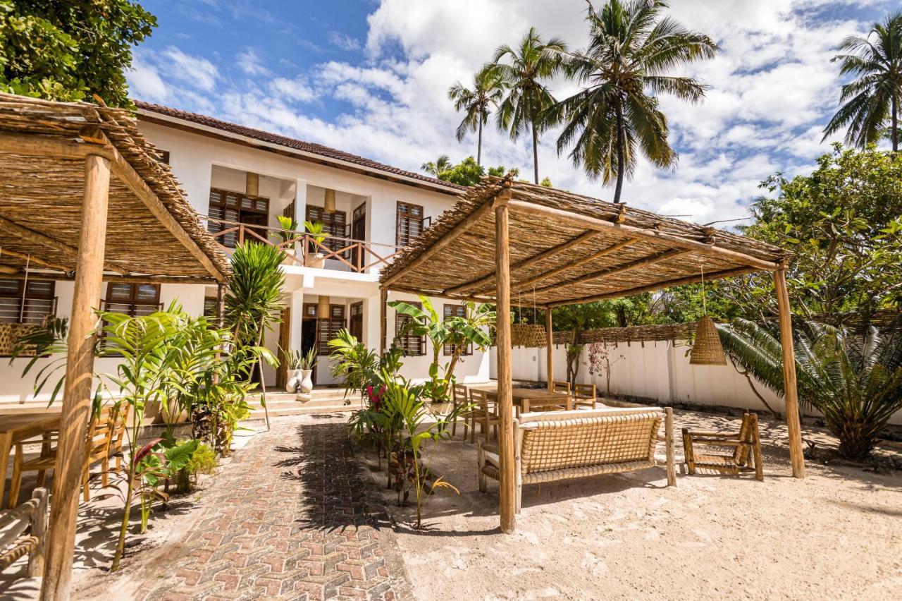 Kima Serviced Beach House & Suites Бвейю Екстер'єр фото