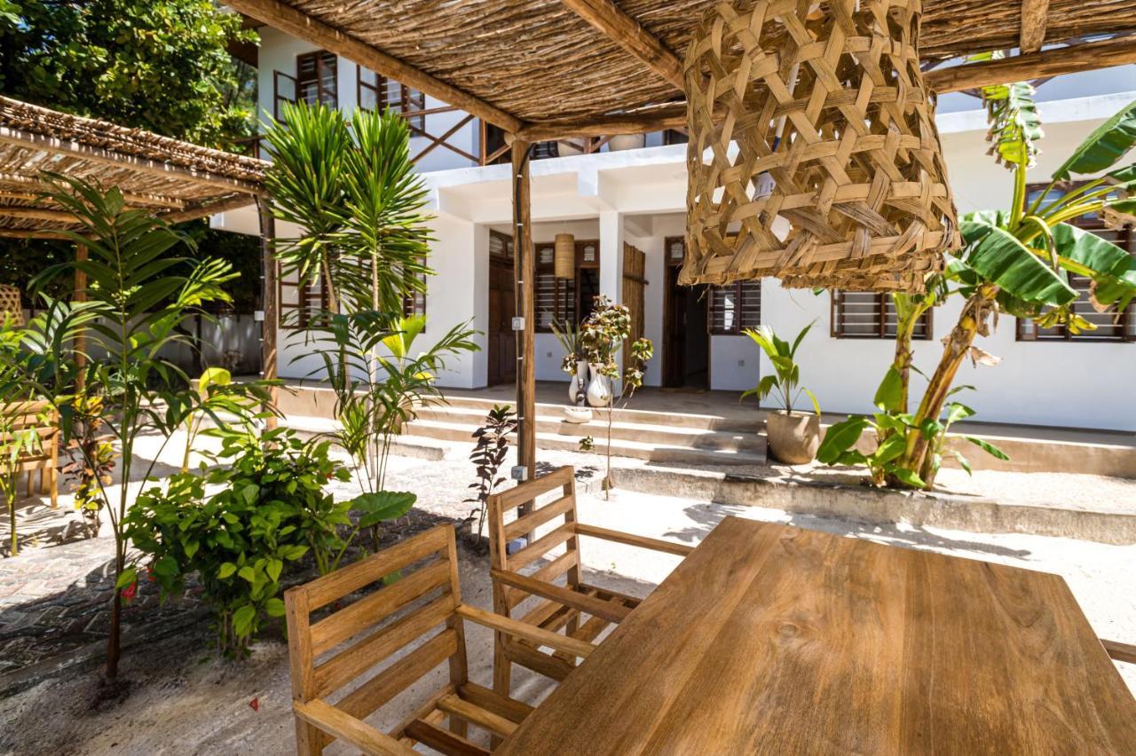 Kima Serviced Beach House & Suites Бвейю Екстер'єр фото