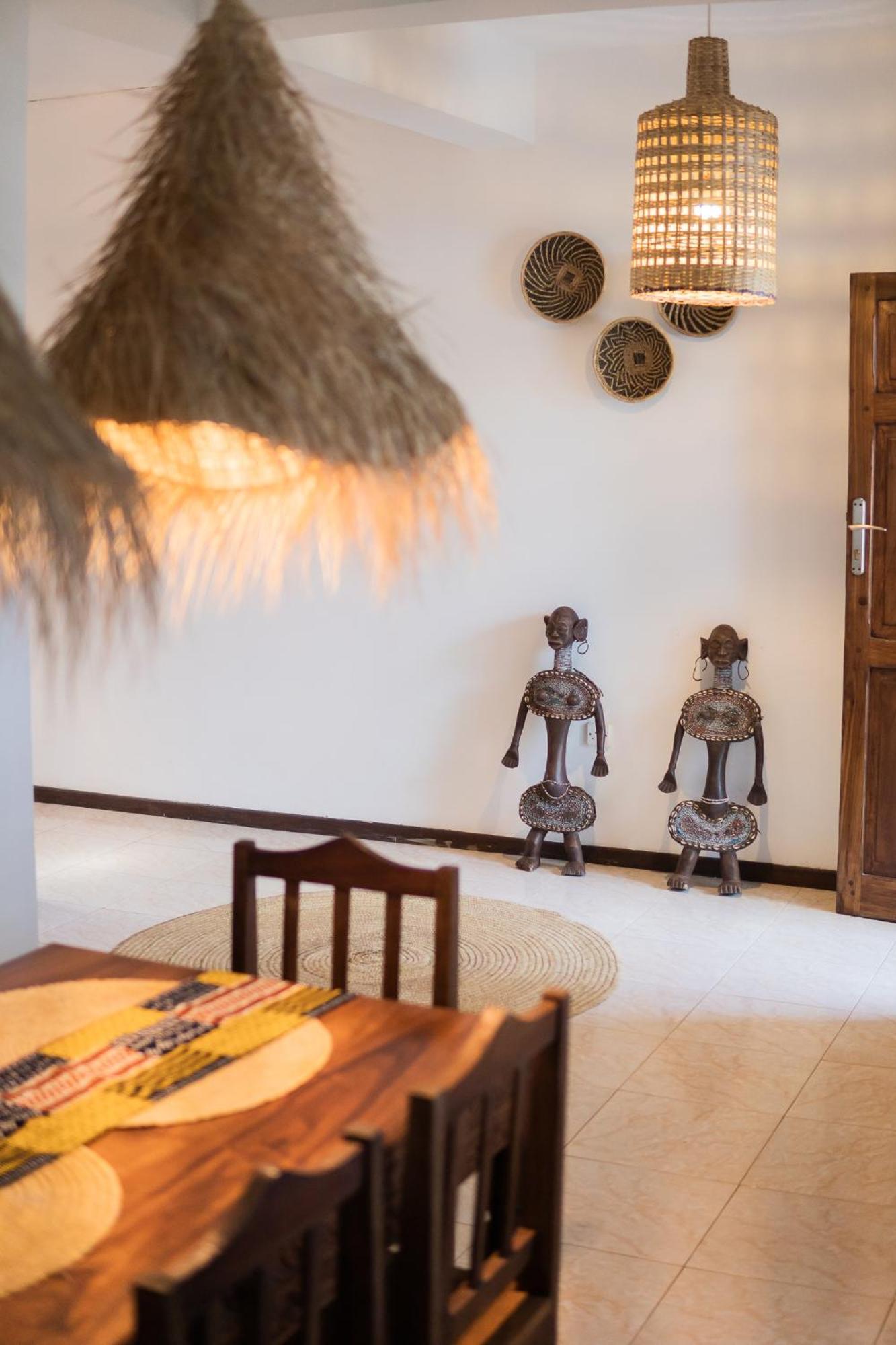 Kima Serviced Beach House & Suites Бвейю Екстер'єр фото