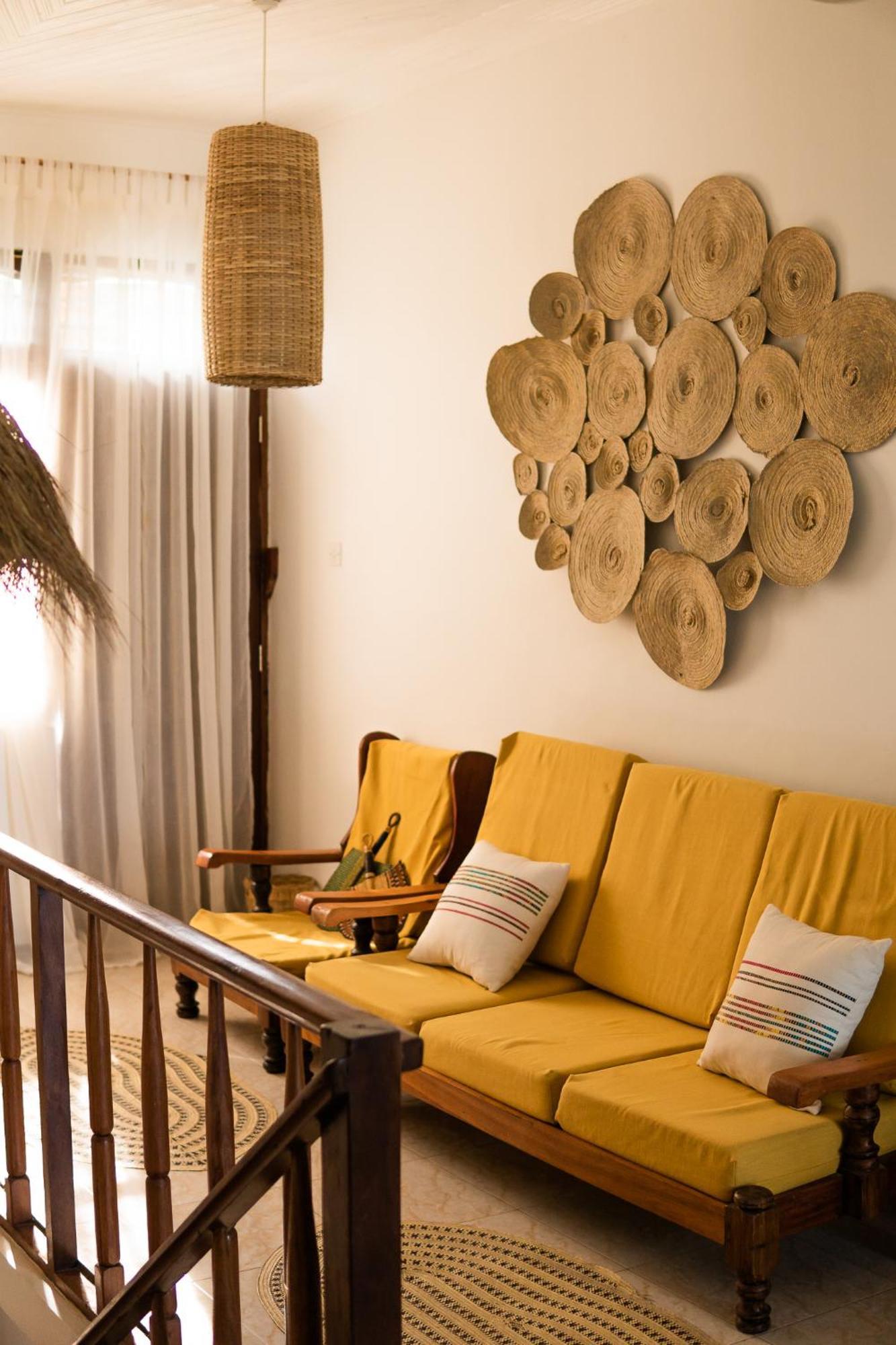 Kima Serviced Beach House & Suites Бвейю Екстер'єр фото